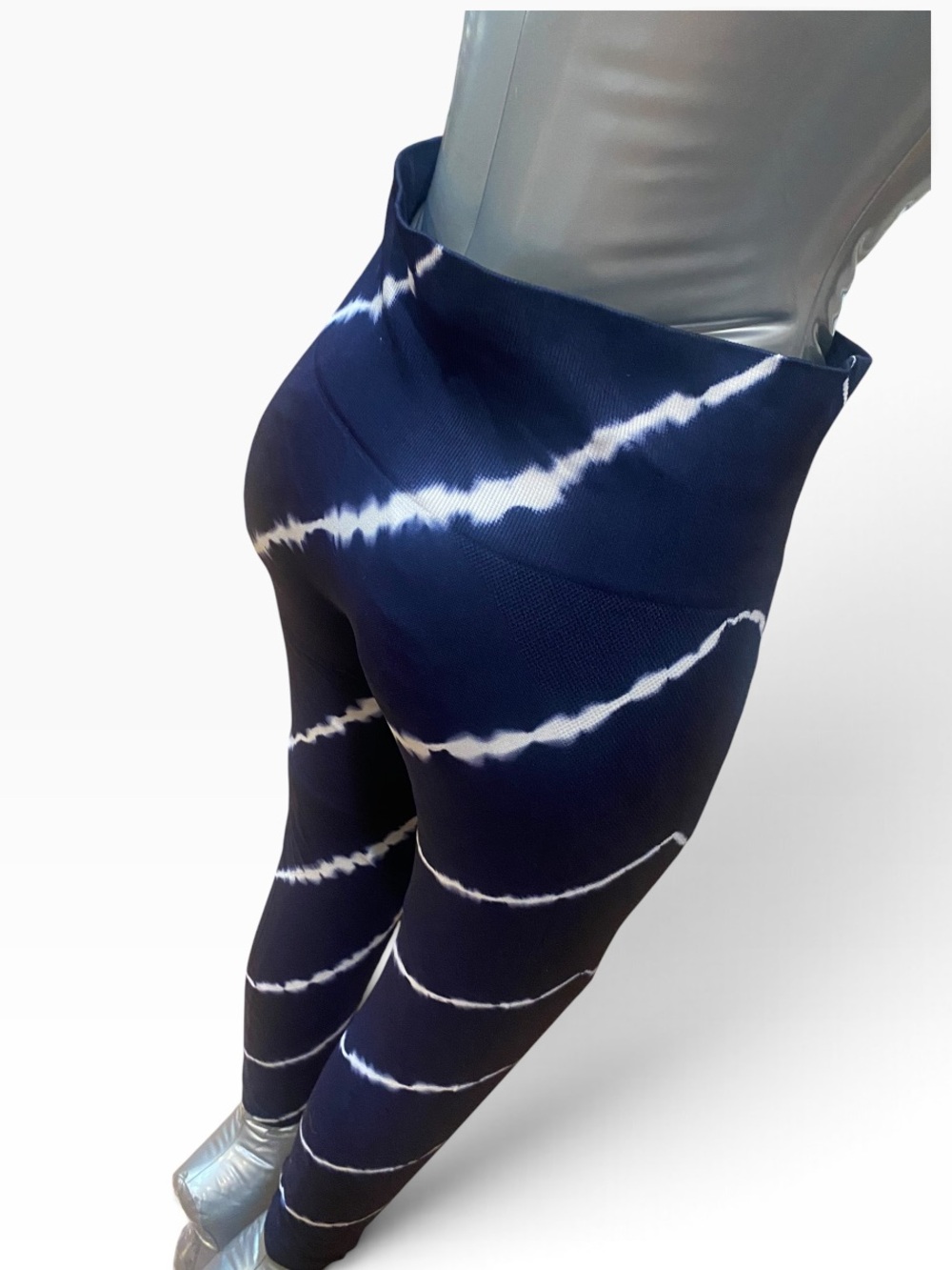 Tory Burch Shibori Tie-Dye High-Rise Leggings: Size Small, Navy/White